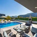 Grand Yasar 2 Villa