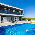 Grand Yasar 2 Villa *