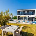 فيلة Grand Yasar 2 Okcular